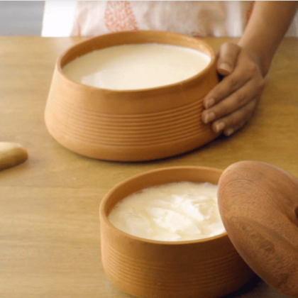 terracotta curd setter with wooden lid- large